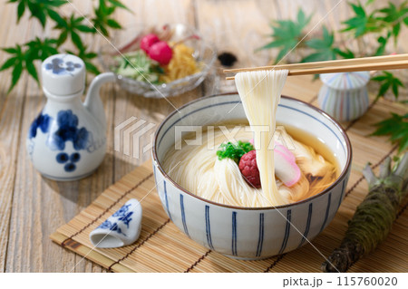 温かいにゅうめん 箸あげ 115760020