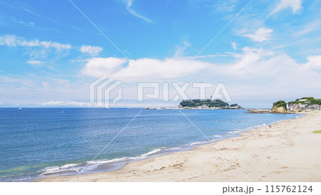 美しい海岸（七里ガ浜・稲村ケ崎・腰越）沿いの風景（富士山が見える初夏） 115762124