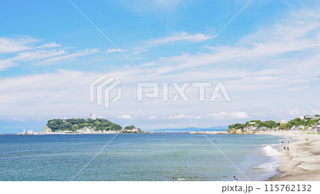 美しい海岸（七里ガ浜・稲村ケ崎・腰越）沿いの風景（富士山が見える初夏） 115762132