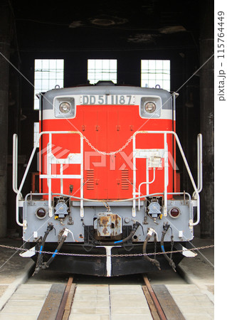 国鉄DD51形ディーゼル機関車（津山まなびの鉄道館） 115764449