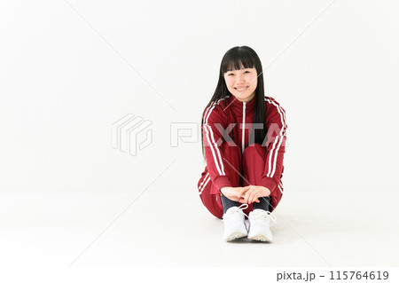 女子高生 ジャージ 座る 女子高生 ジャージ 座る 115764619