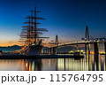 夜明け前の海王丸パーク 115764795