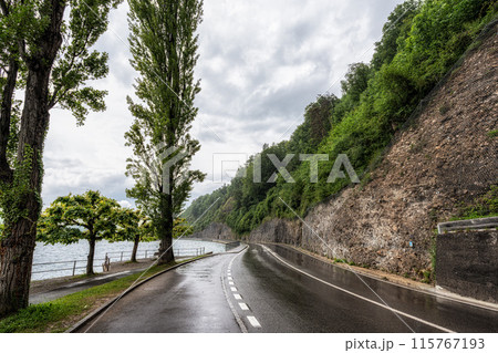 Lake thun road 115767193