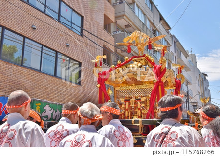 湯島天神例大祭の神輿渡御　東京 115768266