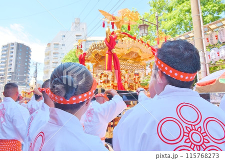 湯島天神例大祭の神輿渡御 東京 湯島天神例大祭の神輿渡御 東京 115768273