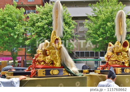 花園神社例大祭の獅子頭　東京 115768662