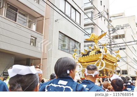 鳥越まつりの千貫神輿 東京 鳥越まつりの千貫神輿 東京 115768854