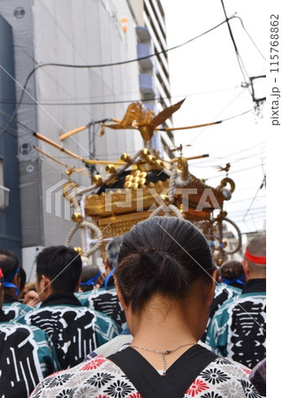 鳥越まつりの千貫神輿 東京 鳥越まつりの千貫神輿 東京 115768862