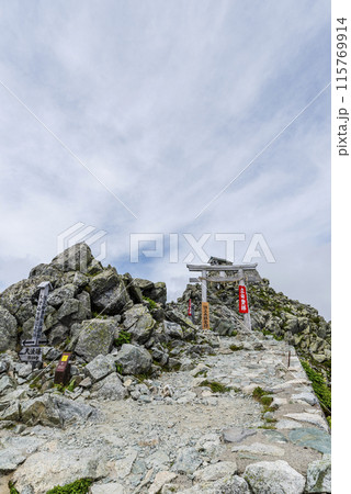 雄山神社峰本社 富山県立山町 雄山神社峰本社 富山県立山町 115769914