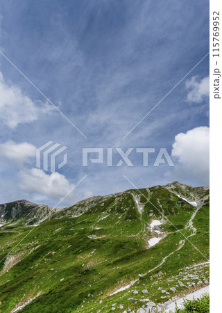 立山連峰　富山県立山町 115769952