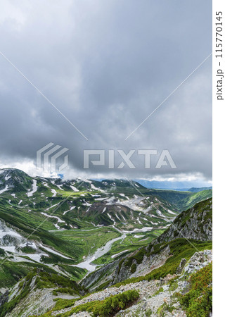 別山山頂からの眺め 富山県立山町 別山山頂からの眺め 富山県立山町 115770145