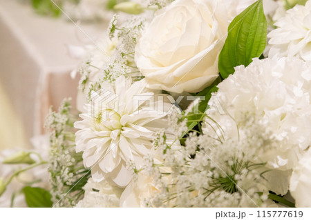 純白イメージでまとめた装飾装花 白 純白イメージでまとめた装飾装花 白 115777619