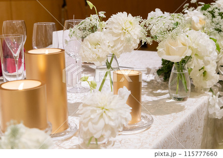 ホワイトとゴールドで品の良い装飾 高貴な高砂 ホワイトとゴールドで品の良い装飾 高貴な高砂 115777660