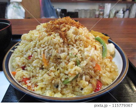 熊本県熊本市中央区大江の人気喫茶店「ホイロ」の名物「やきめし」 115779367