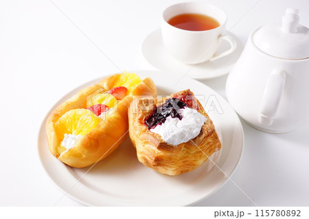 菓子パン フルーツパン 菓子パン フルーツパン 115780892