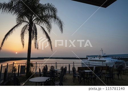 なぎさまちの朝 なぎさまちの朝 115781140