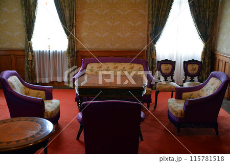 威風堂々たる明治期の西洋風館「旧函館区公会堂」・内観 威風堂々たる明治期の西洋風館「旧函館区公会堂」・内観 115781518