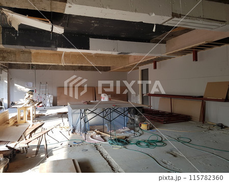 installation of a new apartment 115782360