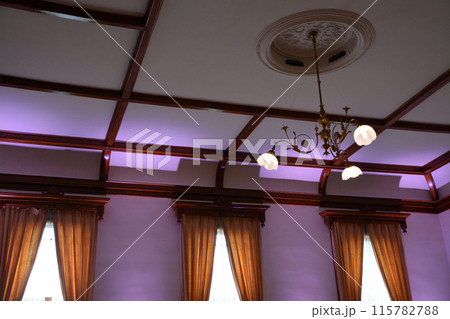 威風堂々たる明治期の西洋風館「旧函館区公会堂」・内観 威風堂々たる明治期の西洋風館「旧函館区公会堂」・内観 115782788