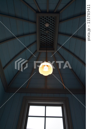 威風堂々たる明治期の西洋風館「旧函館区公会堂」・内観 威風堂々たる明治期の西洋風館「旧函館区公会堂」・内観 115783411