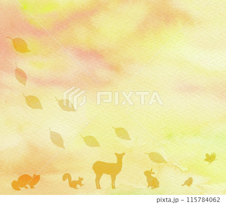 紅葉をイメージした背景に山の動物達が佇んでいる秋のフレーム。水彩のグラデーションを生かしたイラスト。 115784062