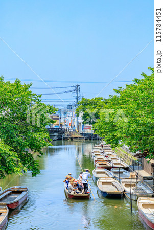 初夏の柳川の風景　松月乗船場　福岡県柳川市 115784451