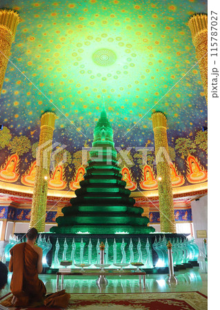 タイ　バンコク　ワットパクナム 115787027