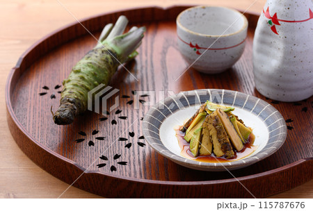 ツーンと辛い 本わさび（生山葵）の醤油漬け わさびのシャキシャキの食感がおもしろい一品 115787676