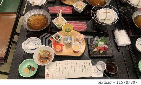 ホテルの懐石料理 115787807