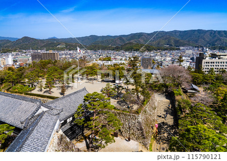 【日本100名城】春の高知城　天守からの眺め3　高知県高知市 115790121