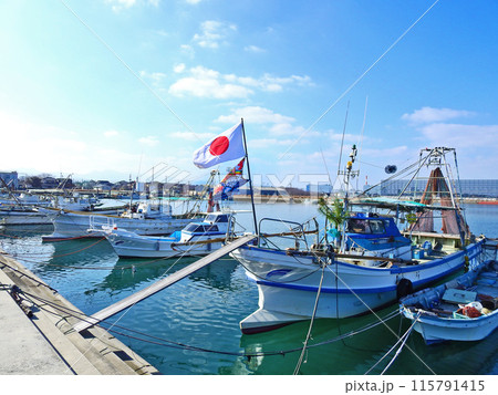 大分県中津市の小祝漁港正月の風景 大分県中津市の小祝漁港正月の風景 115791415