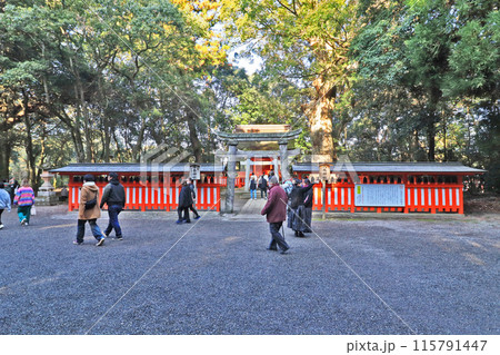 大分県宇佐神宮境内にある八坂神社 115791447