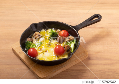 鯛のアヒージョ 115792582