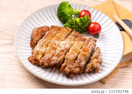 鶏の唐揚げ 115792746