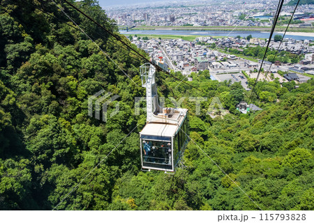 金華山ロープウェー《上り下りすれ違い》 115793828