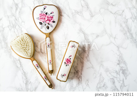 Vintage Elegance Vintage Elegance 115794011
