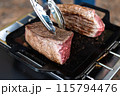 キャンプ　ローストビーフ　調理 115794476