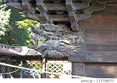 箭弓稲荷神社の本殿の彫刻【埼玉県東松山市】 箭弓稲荷神社の本殿の彫刻【埼玉県東松山市】 115796073