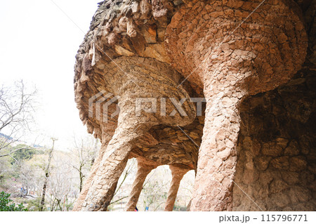 グエル公園柱 115796771