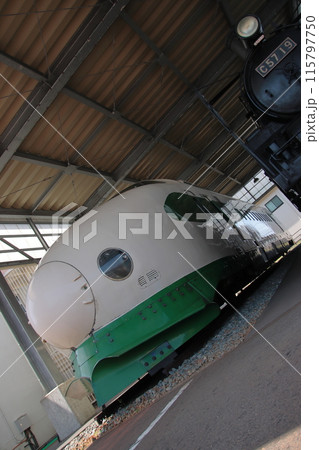 200系新幹線最後の活躍を見せたK47編成221-1510号車(新津鉄道資料館) 200系新幹線最後の活躍を見せたK47編成221-1510号車(新津鉄道資料館) 115797750