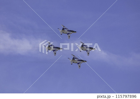 ブルーインパルス　航空自衛隊　戦闘機　飛行機 115797896