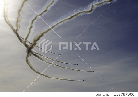ブルーインパルス　航空自衛隊　戦闘機　飛行機 115797900