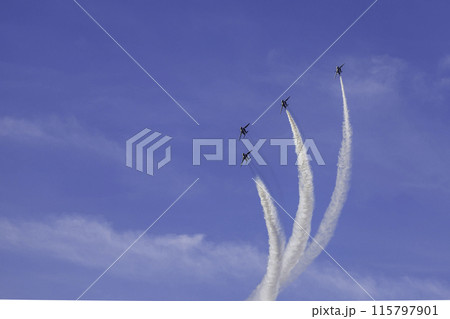 ブルーインパルス　航空自衛隊　戦闘機　飛行機 115797901