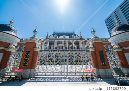 「東京都」青空と法務省法務省旧本館の風景(中央合同庁舎6号館赤れんが棟) 「東京都」青空と法務省法務省旧本館の風景(中央合同庁舎6号館赤れんが棟) 115802790