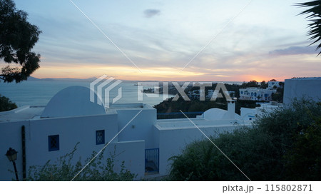 夕暮れのシディブサイド【チュニジア】 夕暮れのシディブサイド【チュニジア】 115802871