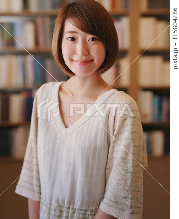 図書館にいる女性　生成AI 115804286