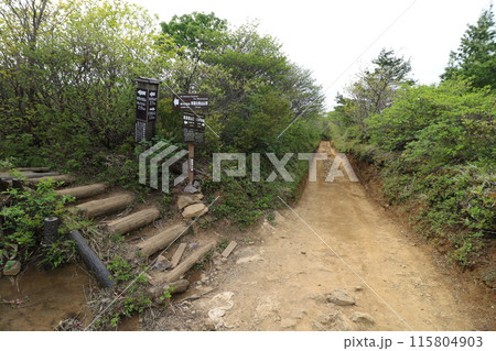 2024年5月の福島県の山開きの日 2024年5月の福島県の山開きの日 115804903