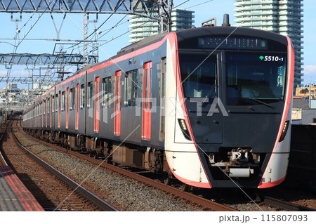 都営浅草線・5500形　 115807093