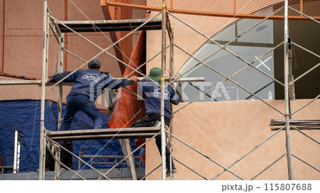 ベトナムの建設現場 115807688