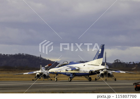 ブルーインパルス　航空自衛隊　戦闘機　飛行機 115807700